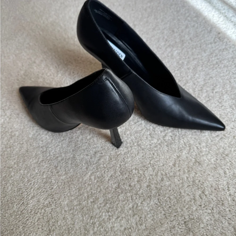 Steve Madden Sedona Pointed Toe Pump | Black Heels size 10 - Picture 12 of 13